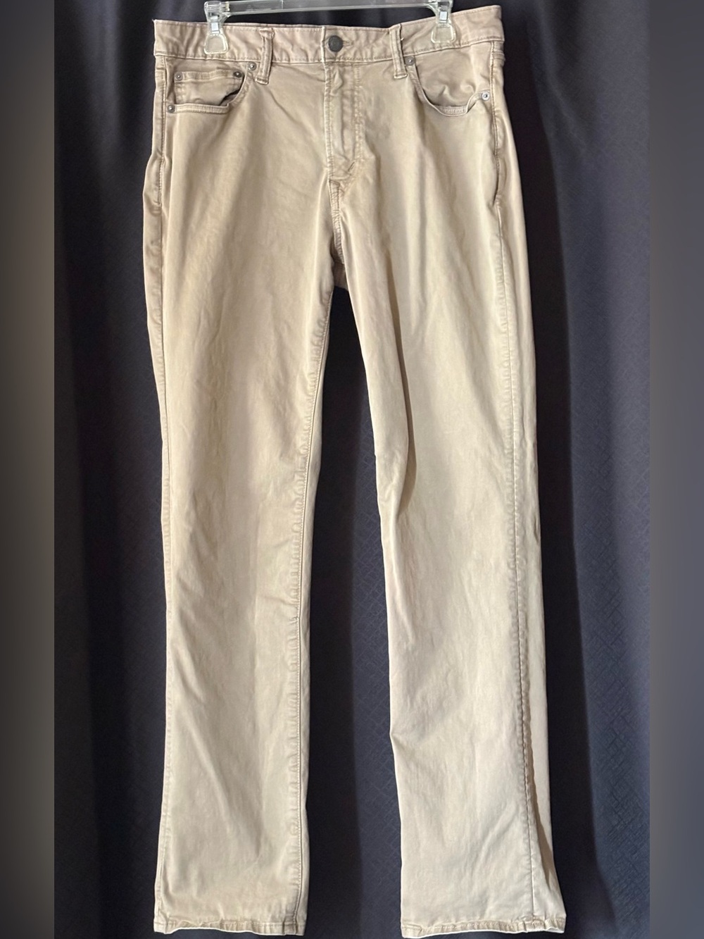 American Eagle Outfitters Slim Straight Khakis
